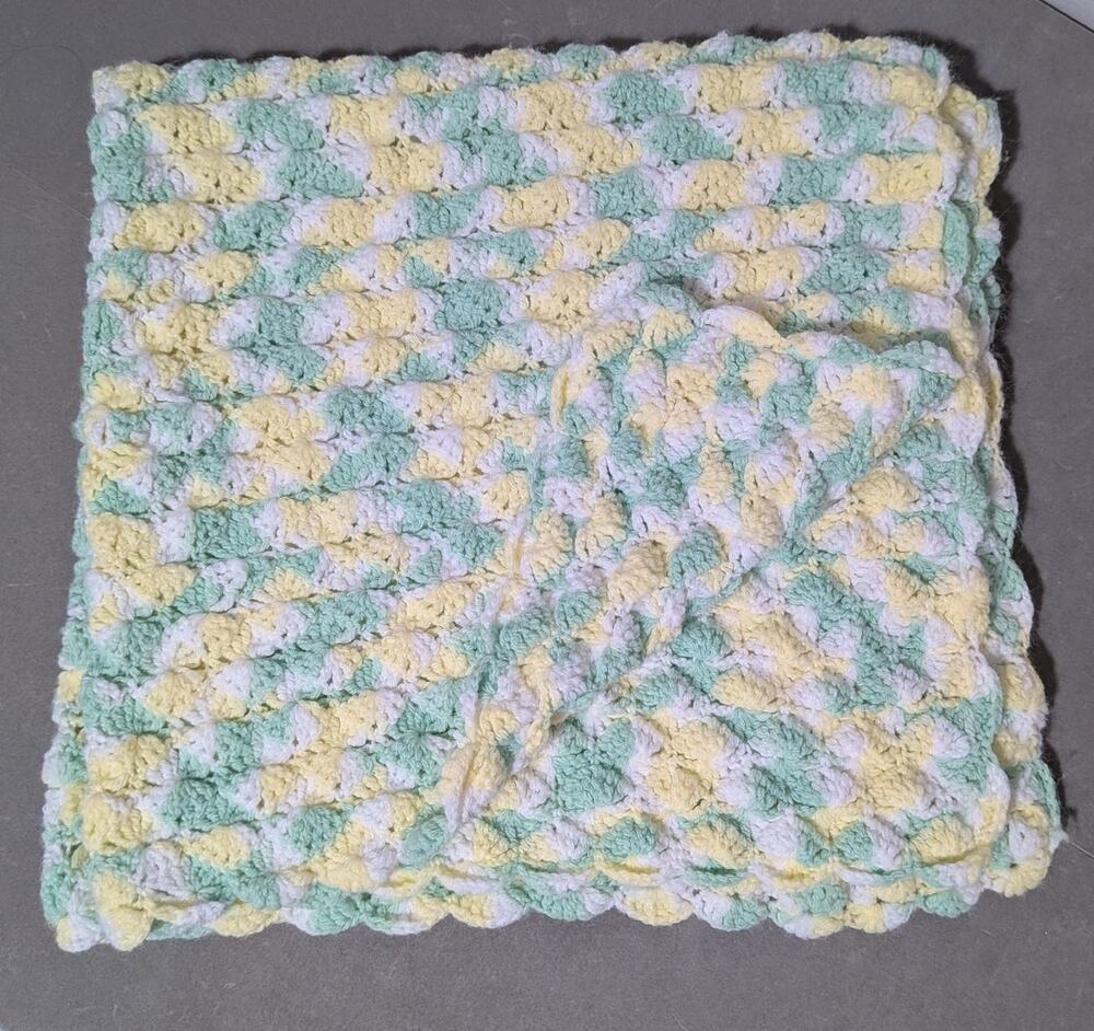 Vtg Handmade Crochet Baby Afghan Blanket 31x28 Shell Stitch Mint Yellow White